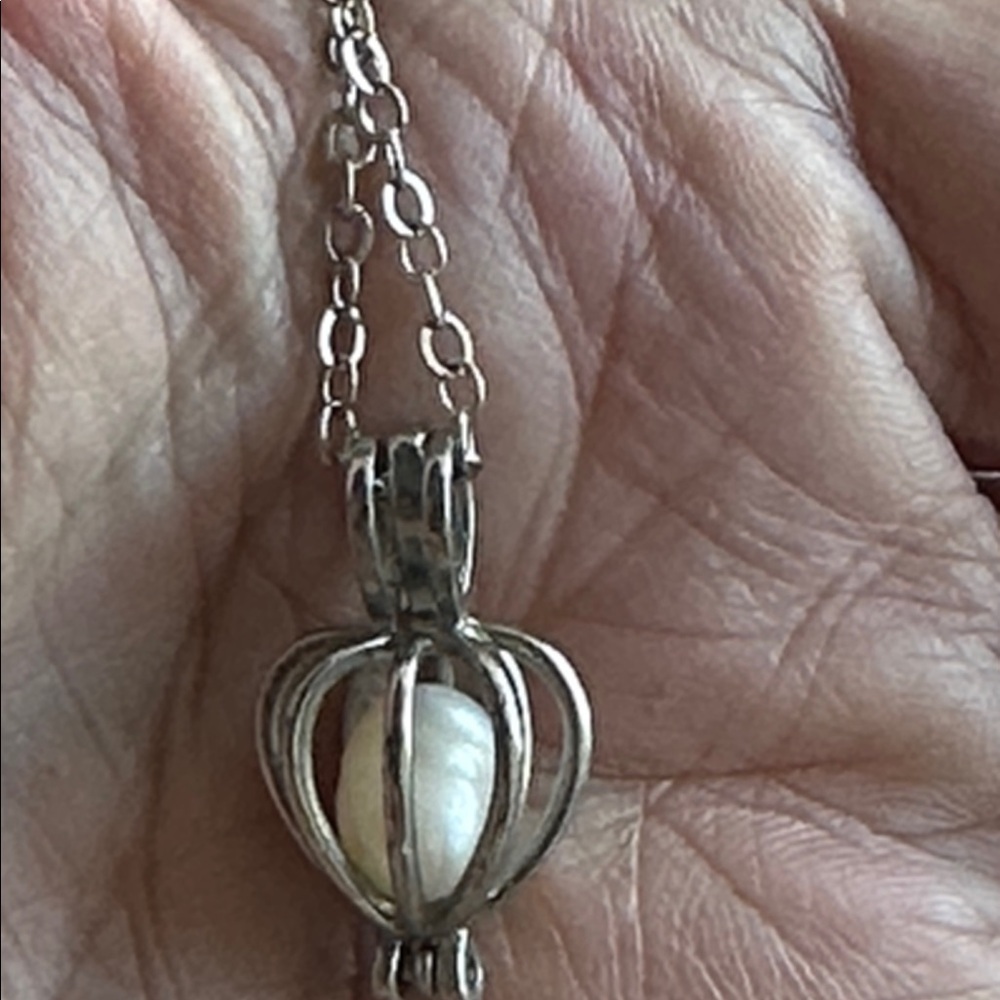 Elegant Fresh Water Pearl in Silver Cage Pendant Necklace